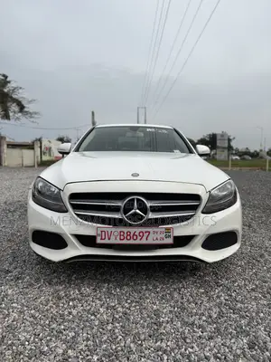 Mercedes-Benz C300 Base 4dr RWD Sedan (2.0L 4cyl 7A) 2015 White