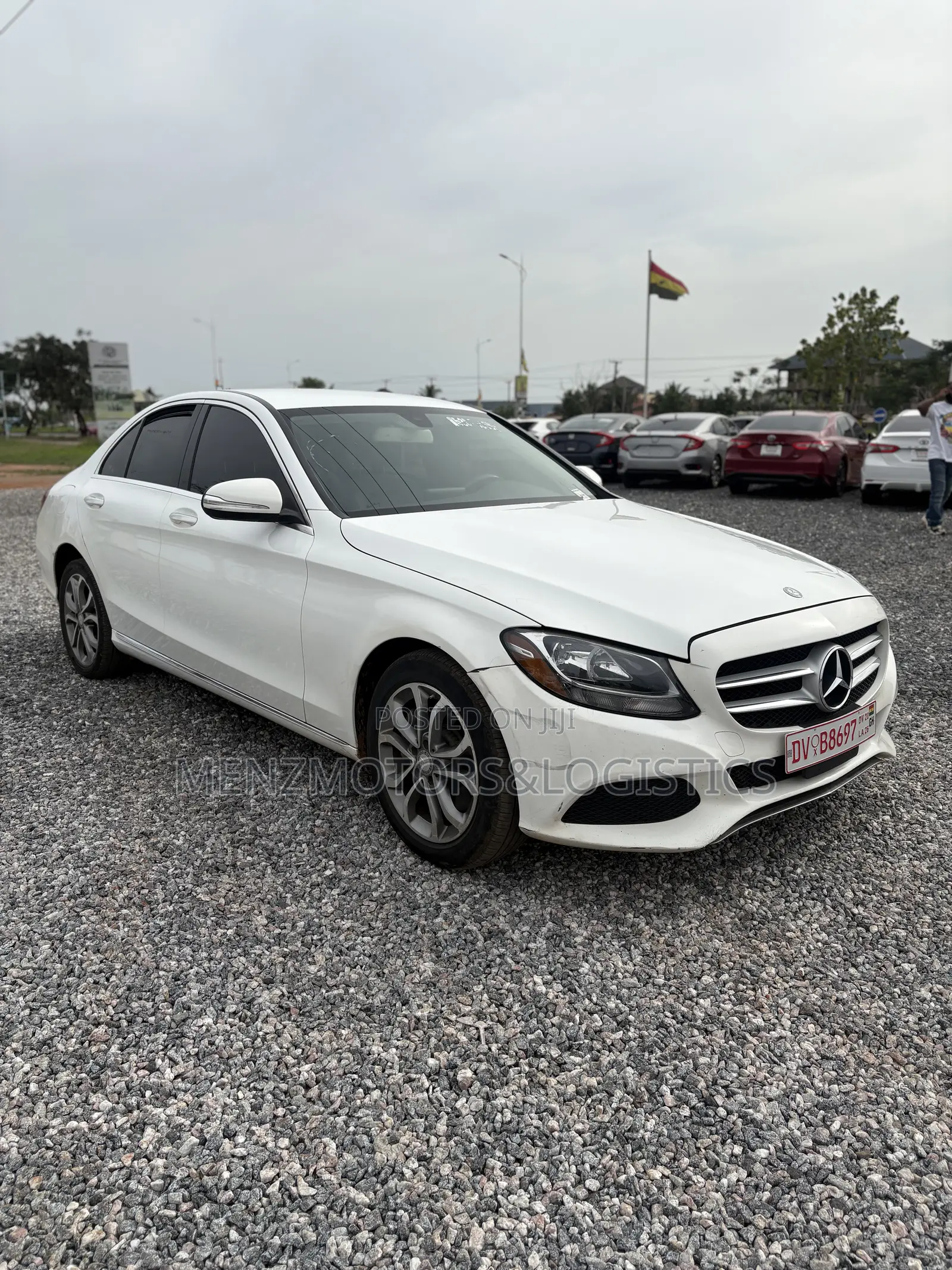 Mercedes-Benz C300 Base 4dr RWD Sedan (2.0L 4cyl 7A) 2015 White