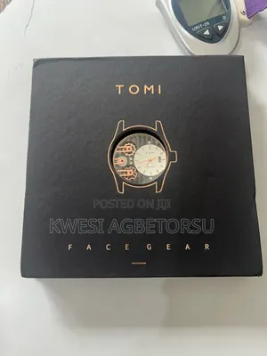 Tomi Set Gift Box Double Strap Quartz