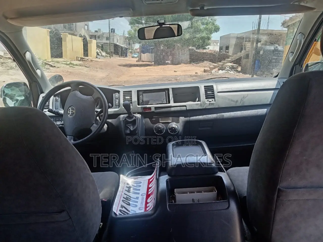 Toyota HiAce 2011 Blue