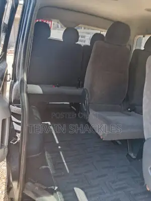 Toyota HiAce 2011 Blue