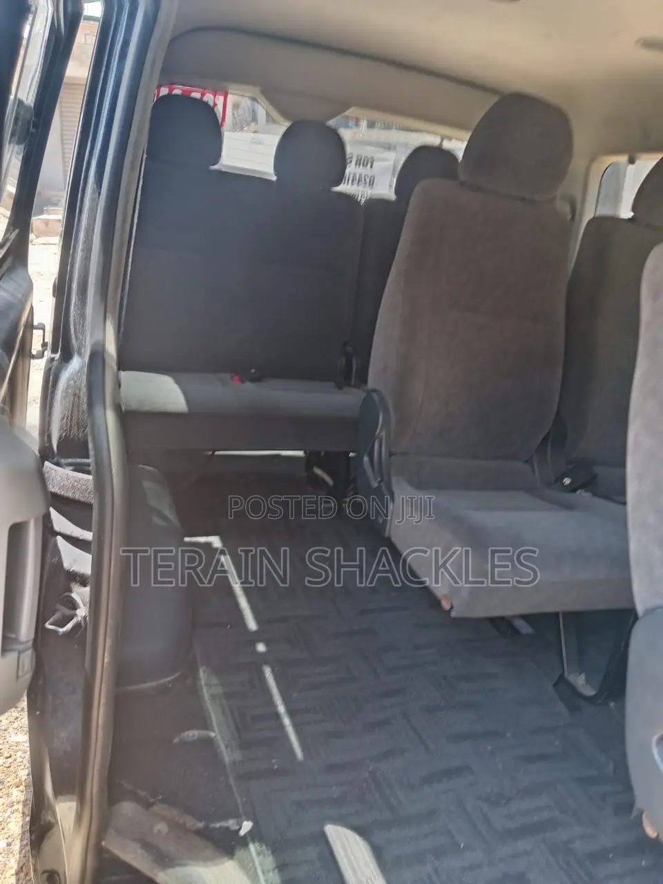 Toyota HiAce 2011 Blue