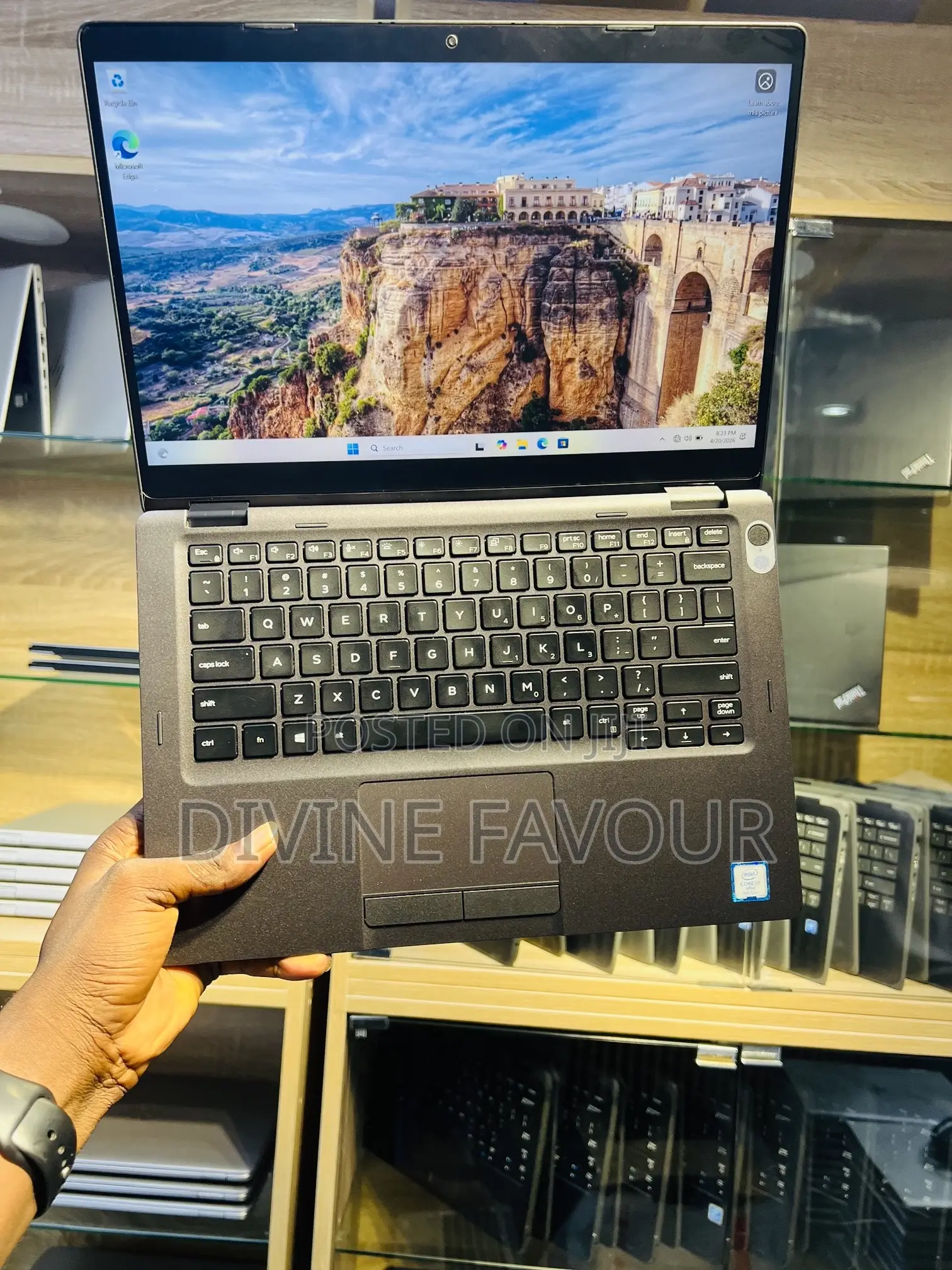 Laptop Dell Latitude 5300 8GB Intel Core i7 SSD 256GB