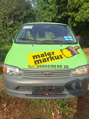Toyota HiAce 2001 Green