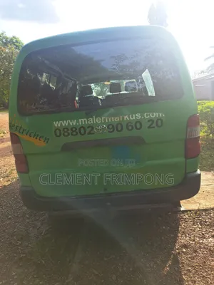 Toyota HiAce 2001 Green