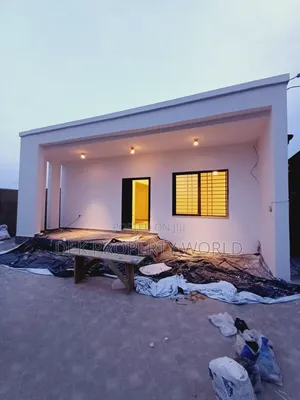 3bdrm House in Pokuase for sale
