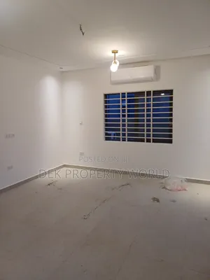 3bdrm House in Pokuase for sale