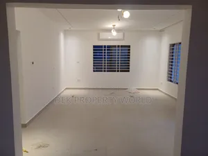 3bdrm House in Pokuase for sale
