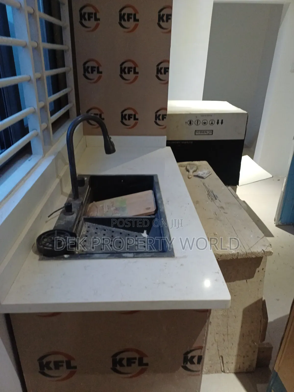 3bdrm House in Pokuase for sale