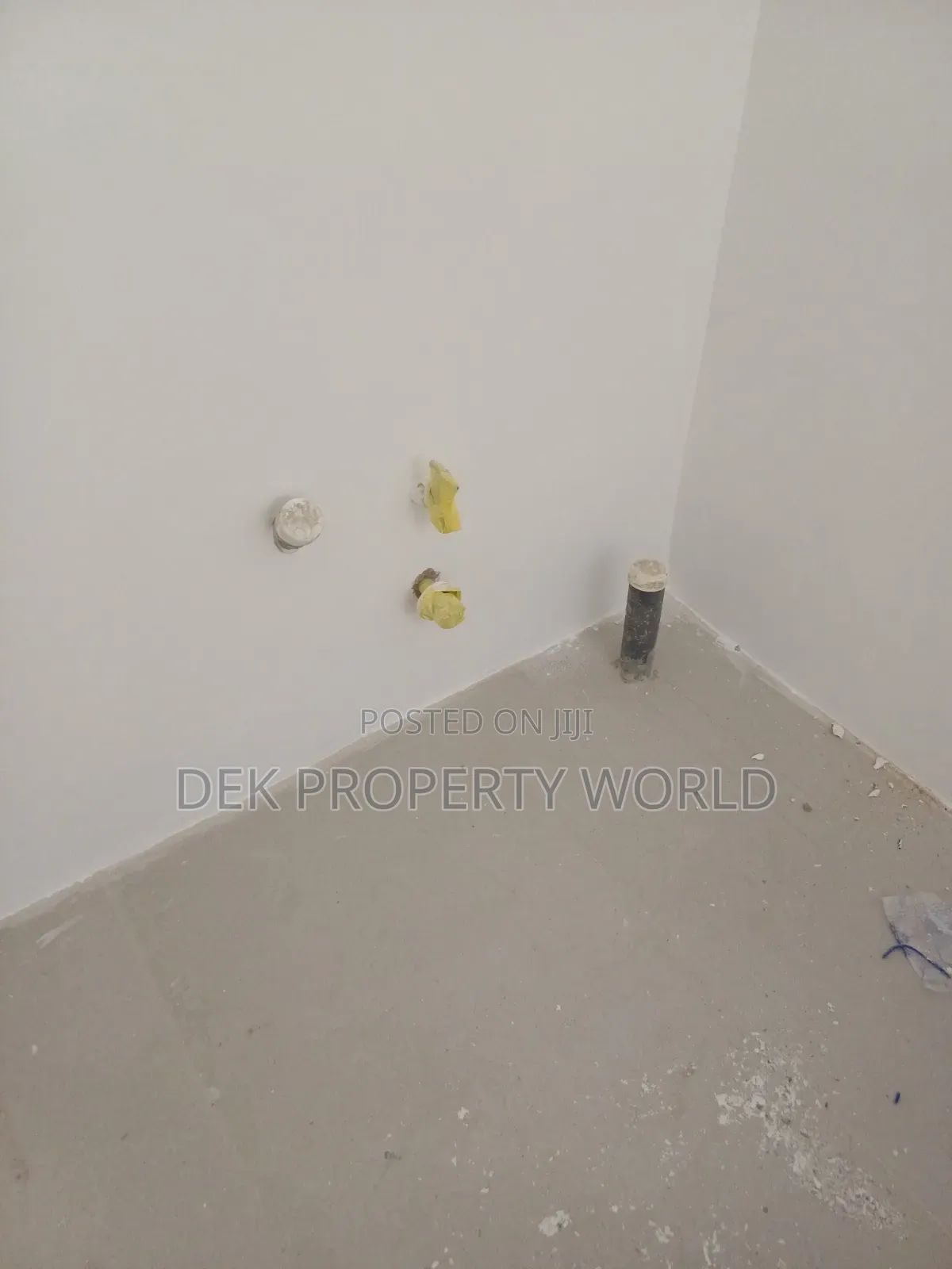 3bdrm House in Pokuase for sale