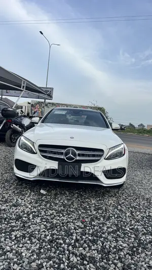 Mercedes-Benz C400 4Matic AWD Sedan (3.0L V6 7A) 2015 White
