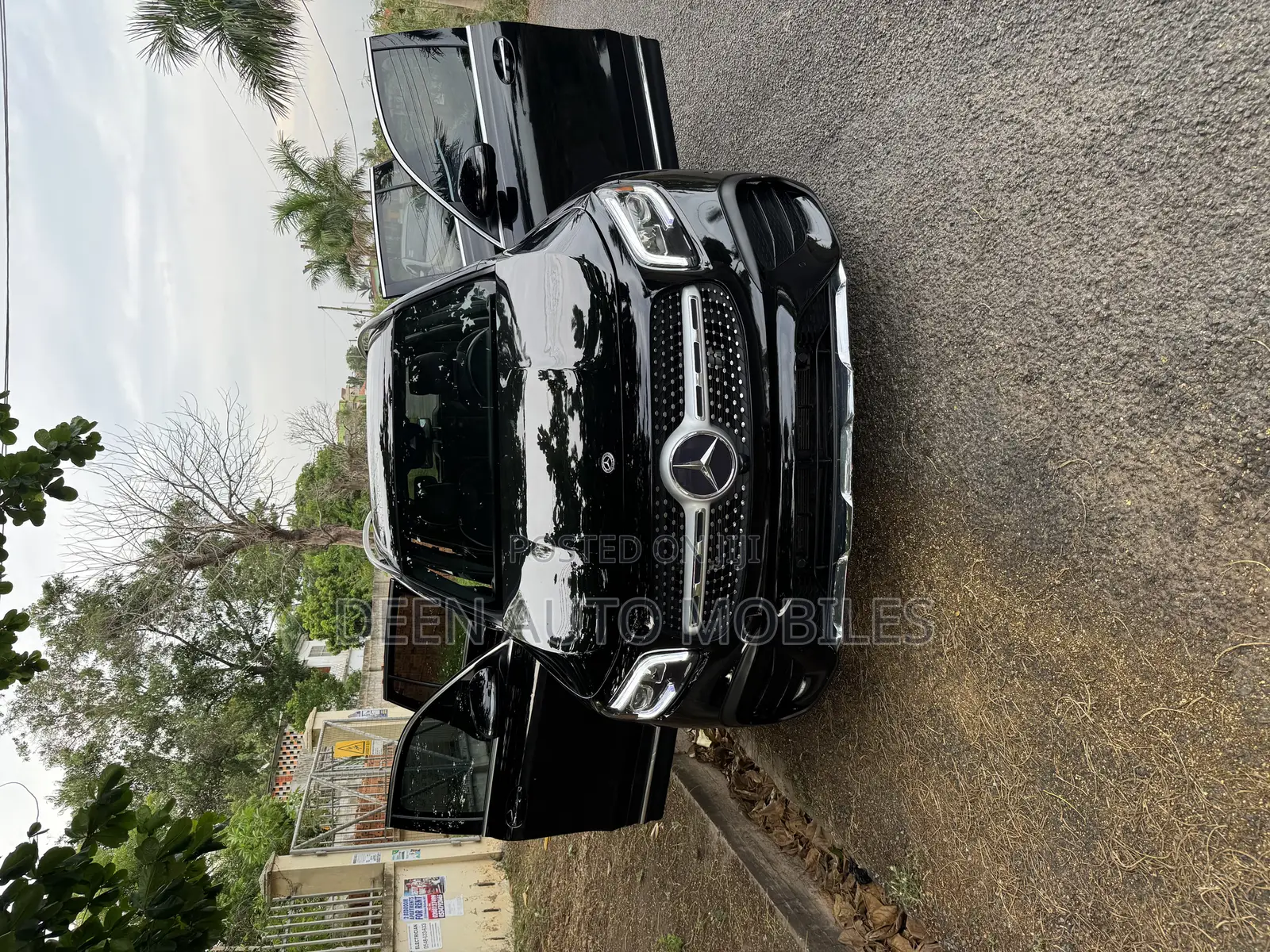 Mercedes-Benz GLB-Class GLB 250 4MATIC 2022 Black