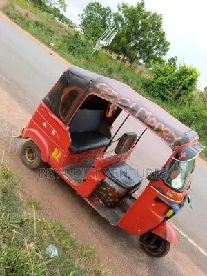 Bajaj RE 2023 Red
