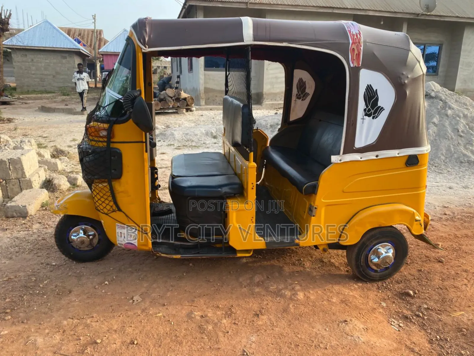 Bajaj RE 2024 Yellow