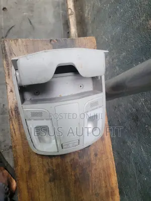2016-2021 Hyundai Tucson Front Upper Roof Overhead Dome Lightning
