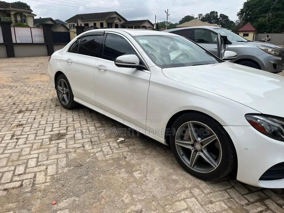 Mercedes-Benz E300 2018 White