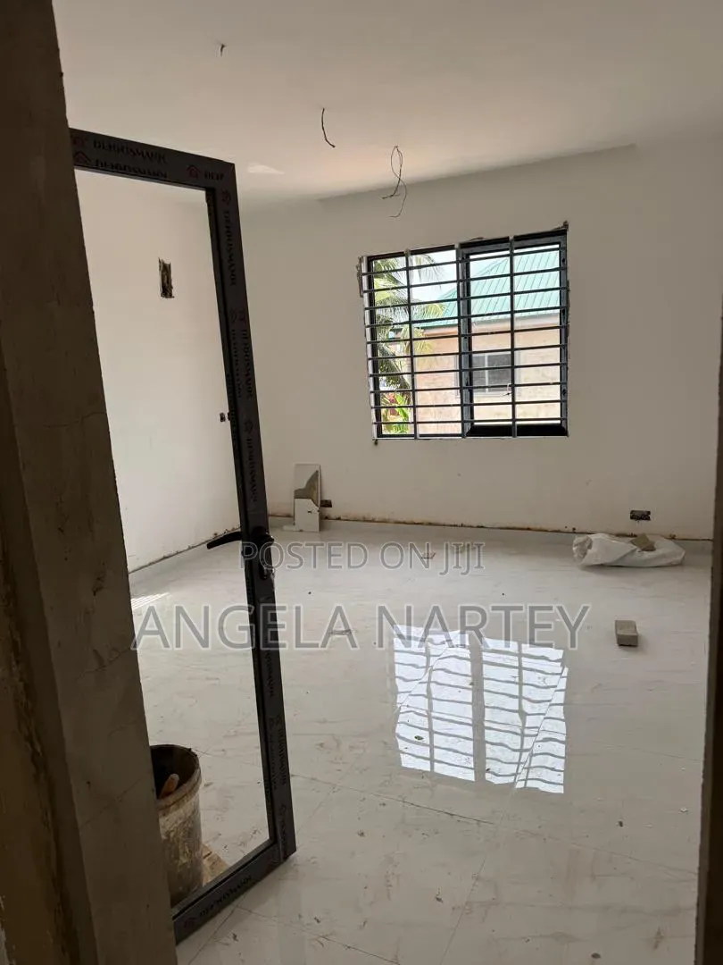 4bdrm House in Community 16 Lashibi, Accra Metropolitan for sale