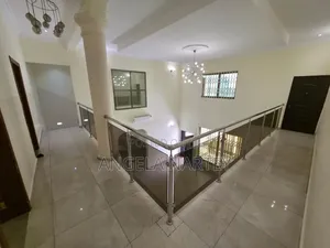 8bdrm House in East Legon, Accra Metropolitan for rent