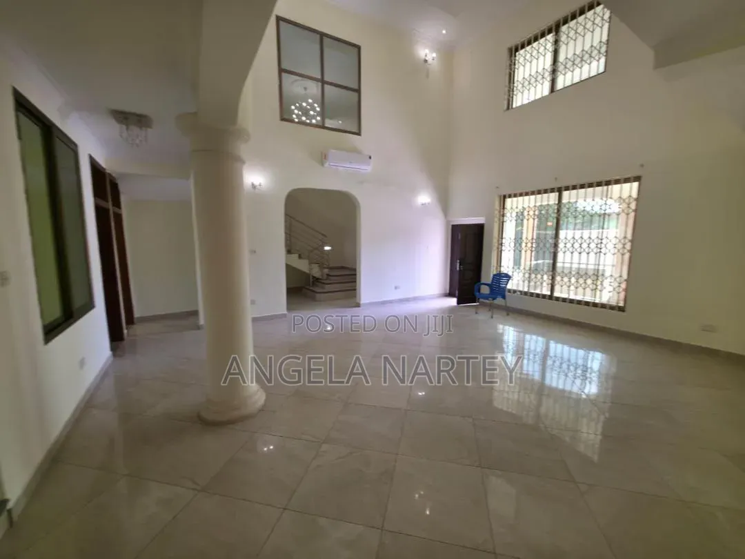 8bdrm House in East Legon, Accra Metropolitan for rent