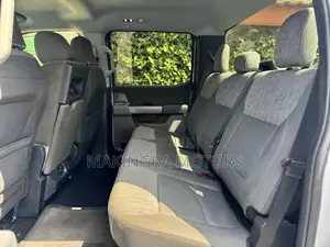 Ford F-150 XL 2022 White