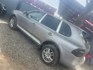 Porsche Cayenne S 2010 Gray