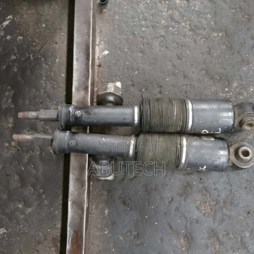 Back Shock Nissan Patrol 2012, 2013, 2014, 2015, 2016, 2017, 2020