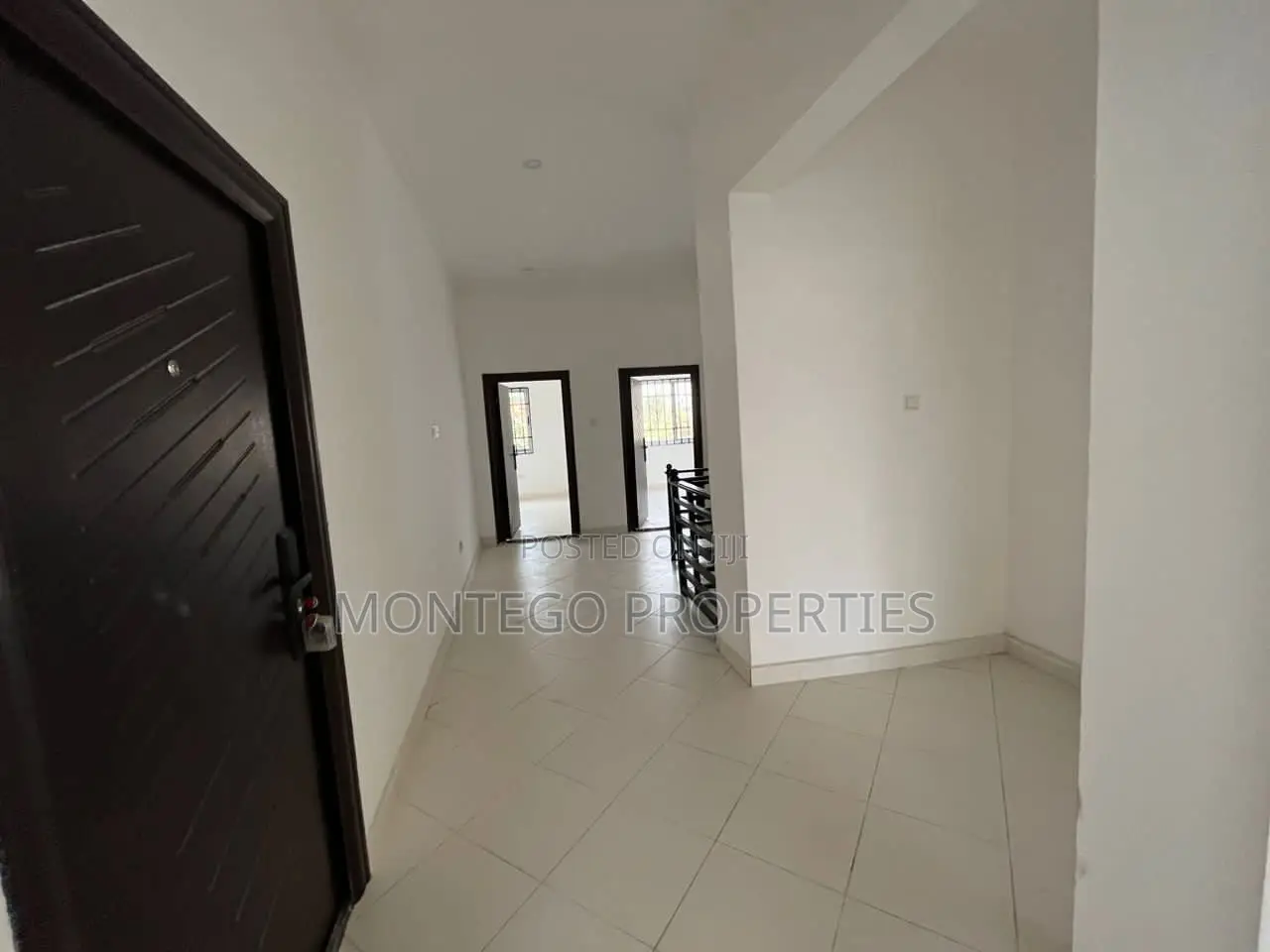 4bdrm House in Ashale Botwe, School Junction for rent