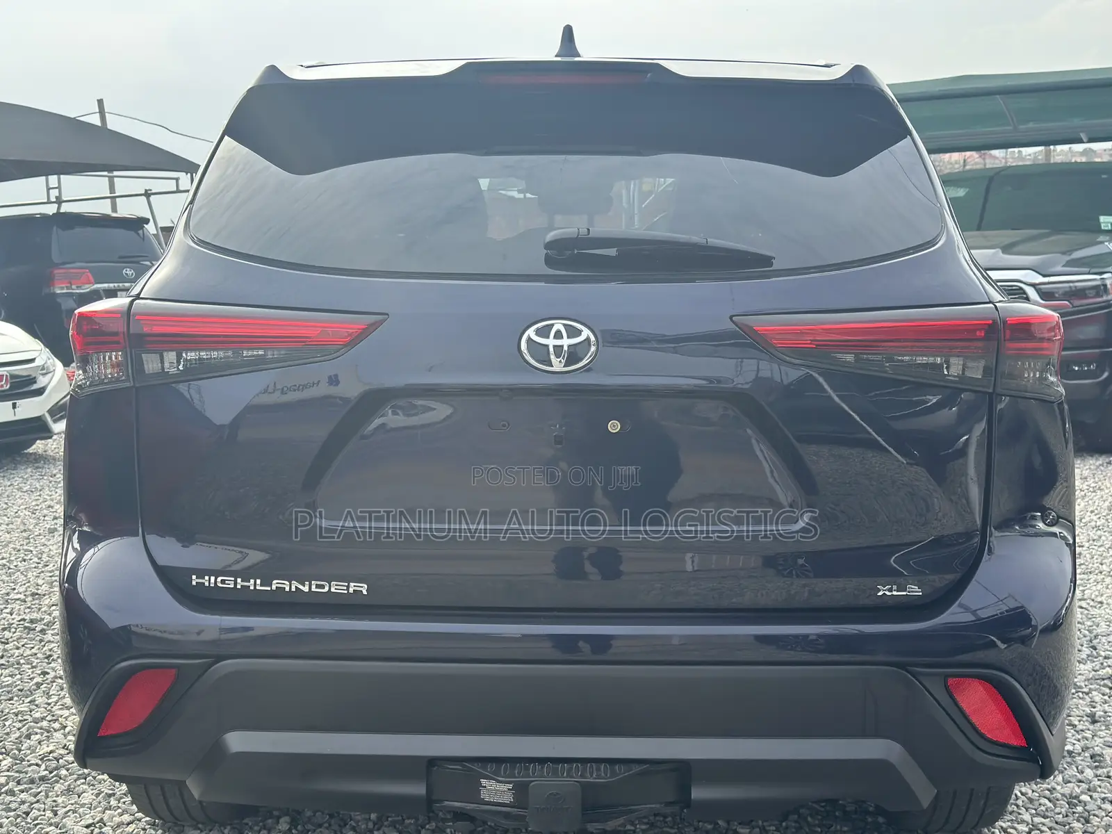 Toyota Highlander XLE 2022 Blue