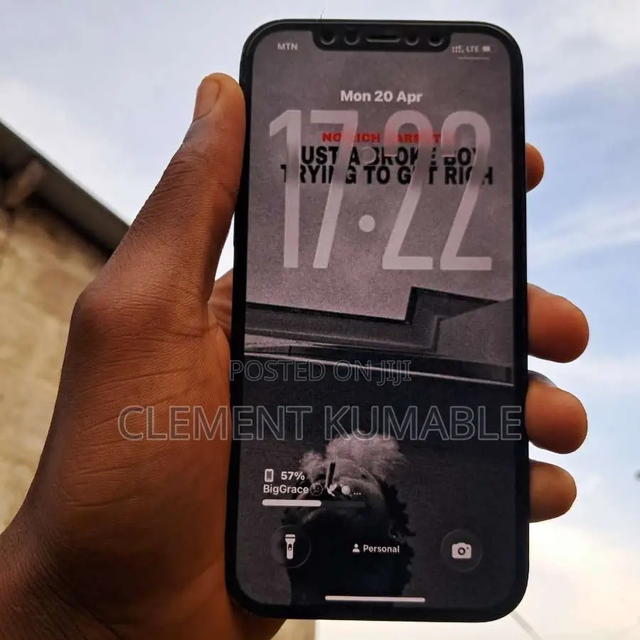 Apple iPhone 12 64 GB Black