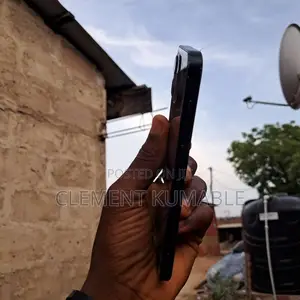 Apple iPhone 12 64 GB Black