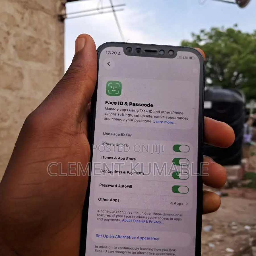 Apple iPhone 12 64 GB Black