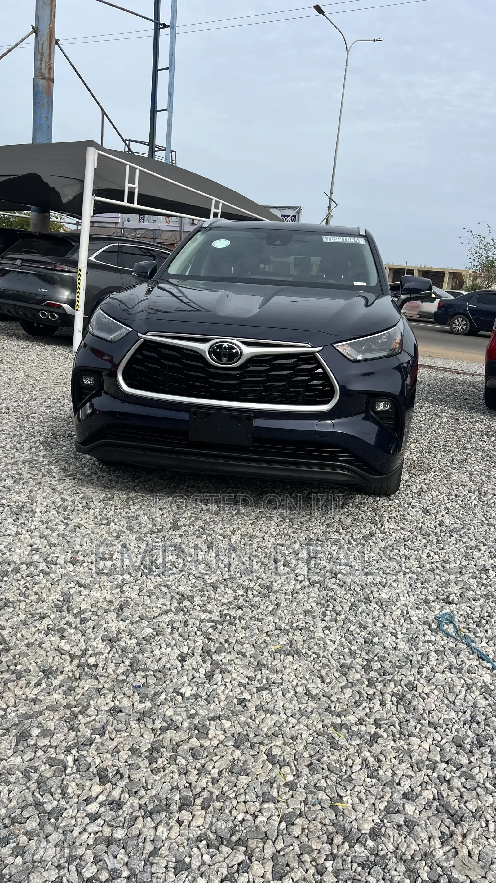 Toyota Highlander 2022 Blue