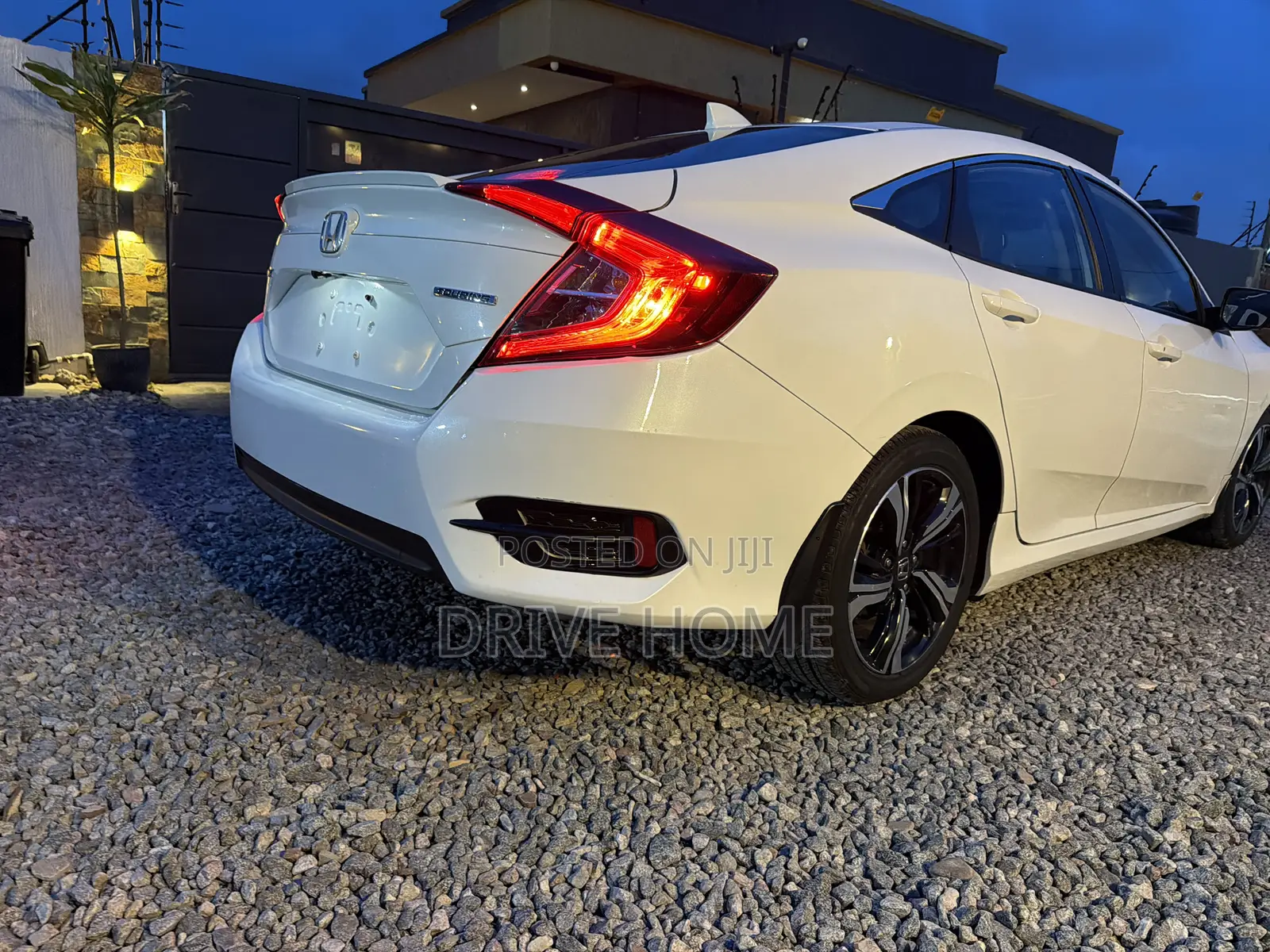Honda Civic Touring Sedan 2018 White
