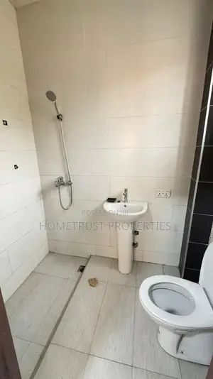 3bdrm Duplex in Achimota School Area for rent