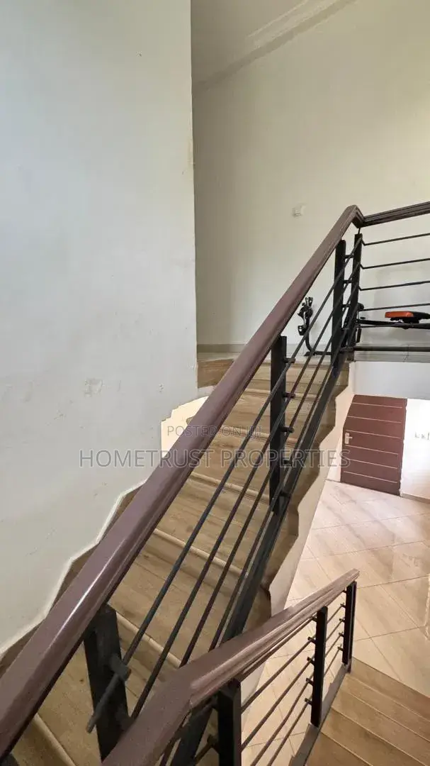 3bdrm Duplex in Achimota School Area for rent