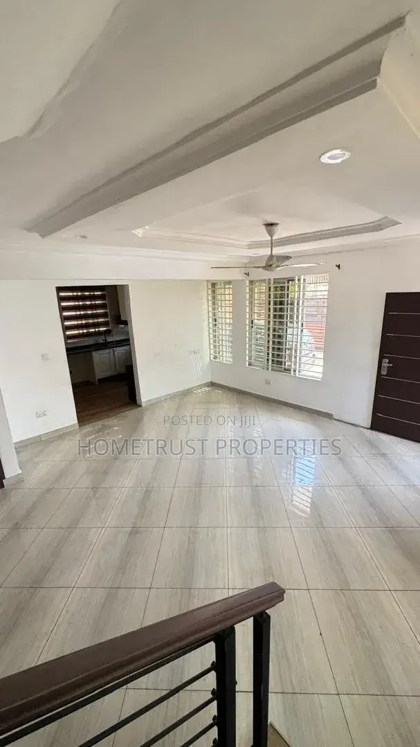 3bdrm Duplex in Achimota School Area for rent