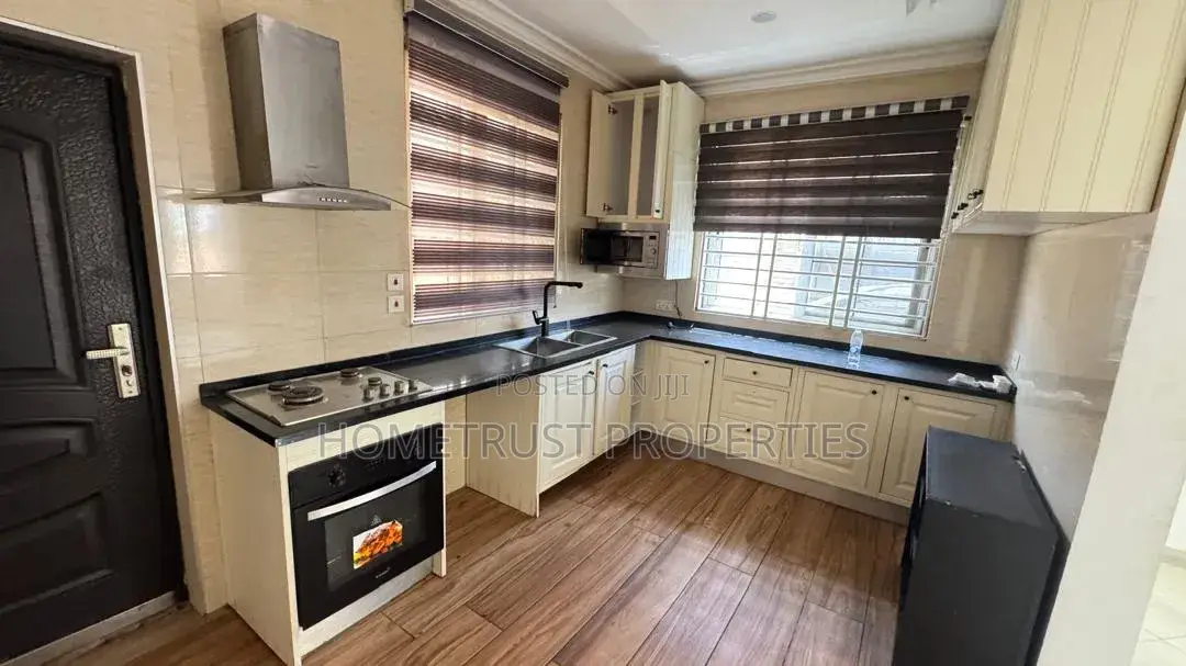 3bdrm Duplex in Achimota School Area for rent
