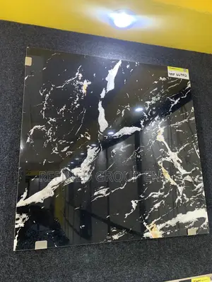 Twyford Black White/Gold 60/60cm