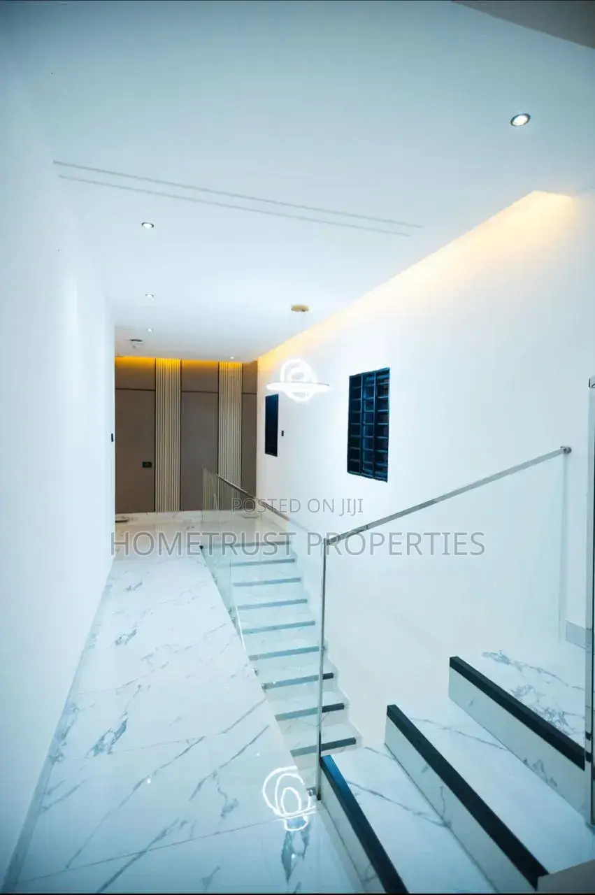 4bdrm Duplex in Haatso Melcom Area, Papao for sale