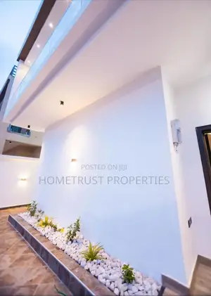 4bdrm Duplex in Haatso Melcom Area, Papao for sale
