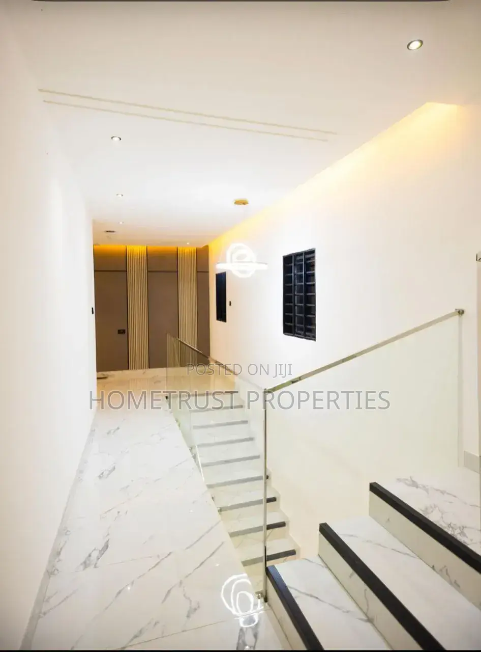 4bdrm Duplex in Haatso Melcom Area, Papao for sale