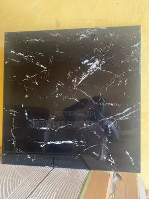 Twyford Black White/Gold 60/60cm