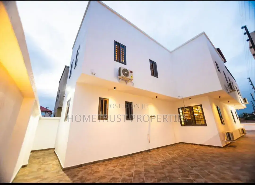 4bdrm Duplex in Haatso Melcom Area, Papao for sale