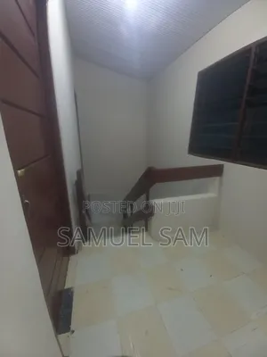 2bdrm House in Tema Community 8 for rent