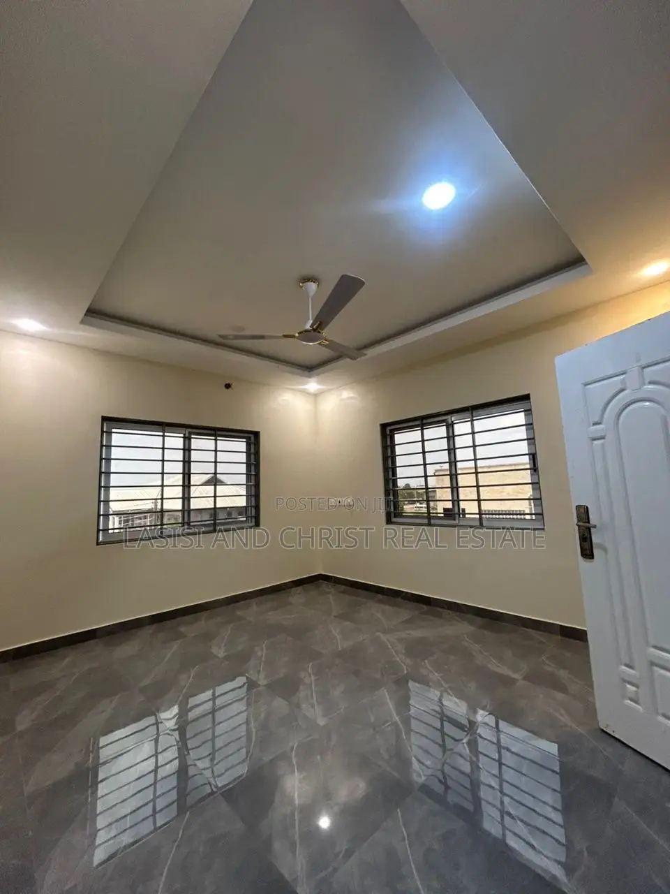 2bdrm Apartment in Lasisi And Christ, Barrier for rent