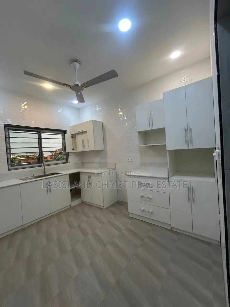2bdrm Apartment in Lasisi And Christ, Barrier for rent