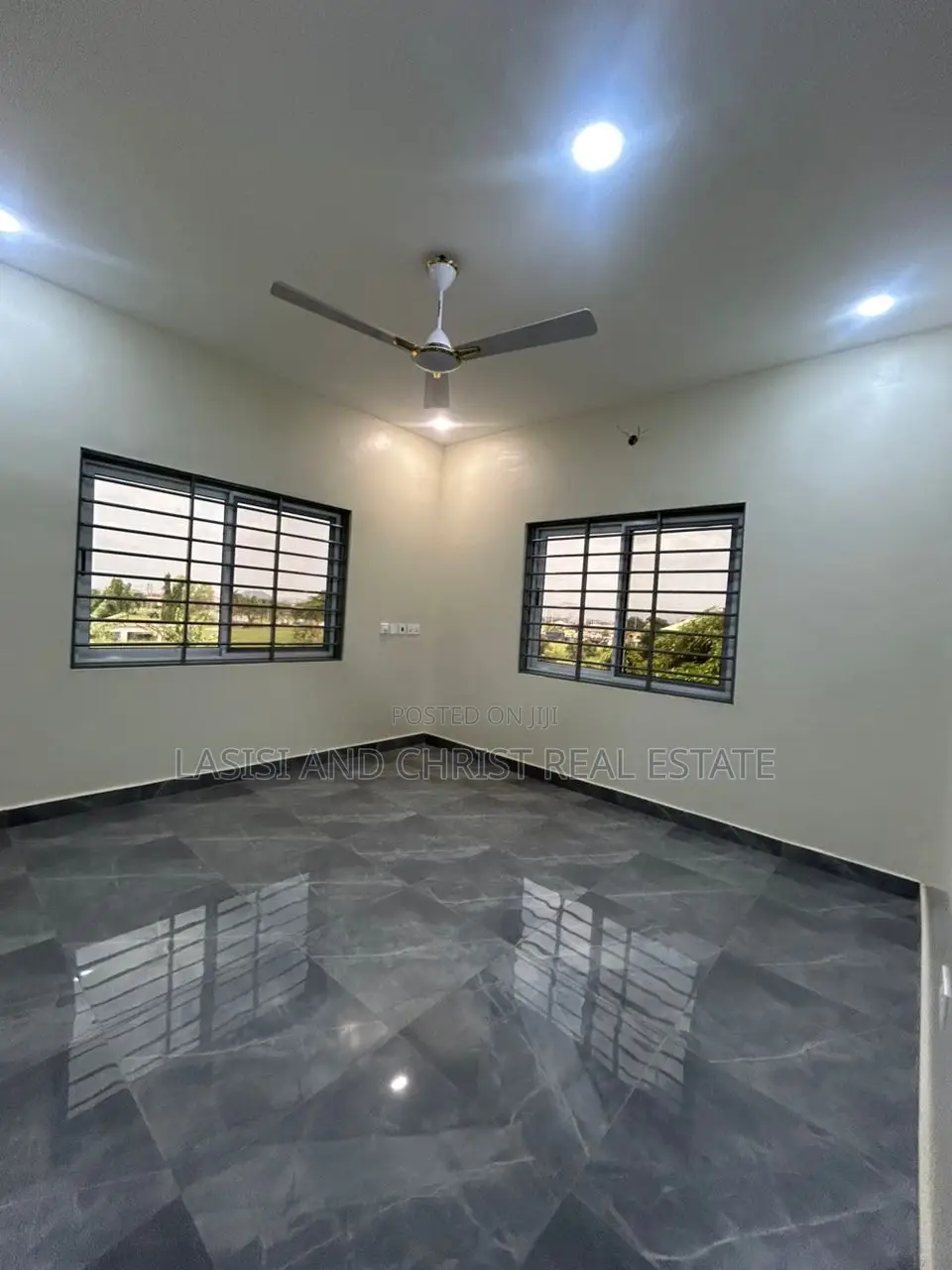 2bdrm Apartment in Lasisi And Christ, Barrier for rent