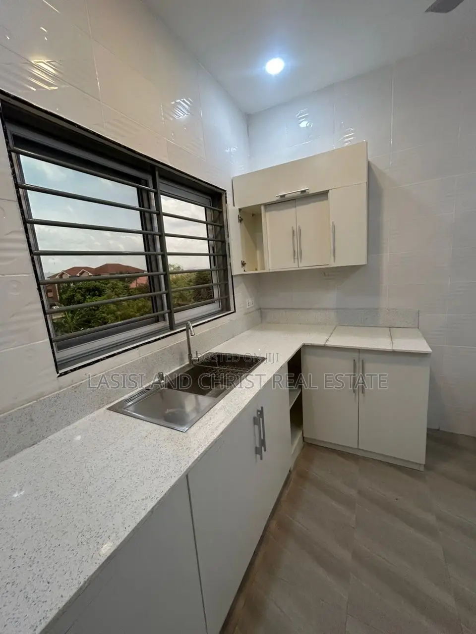 2bdrm Apartment in Lasisi And Christ, Barrier for rent