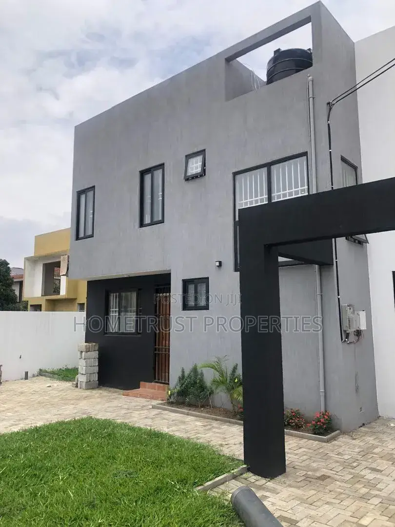 4bdrm Duplex in East Legon Ais Area, American House for rent
