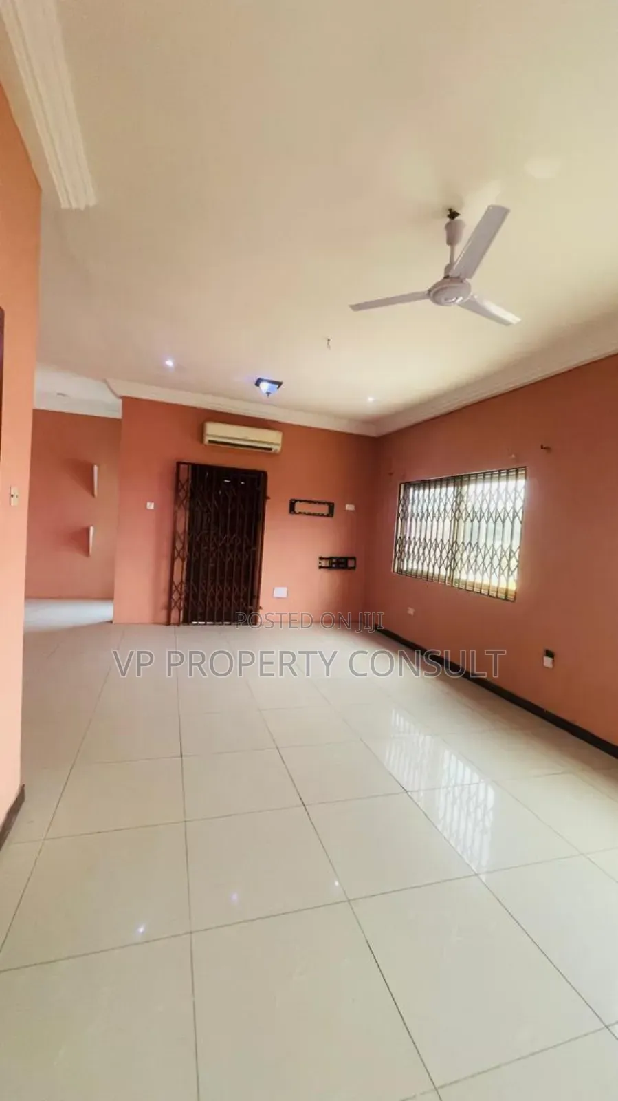 5bdrm House in Housing Down for sale